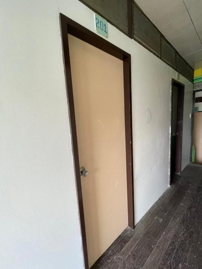 Austrias Guest House Ель-Нідо Екстер'єр фото