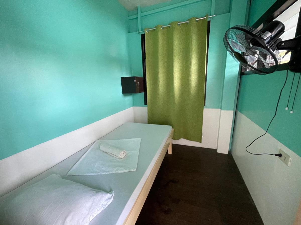 Austrias Guest House Ель-Нідо Екстер'єр фото
